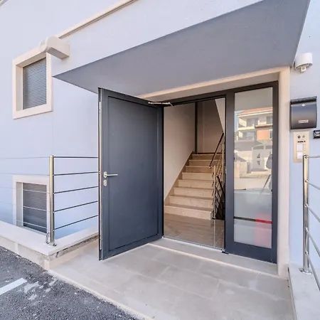 Apartmani Indigo Supetar Exterior photo