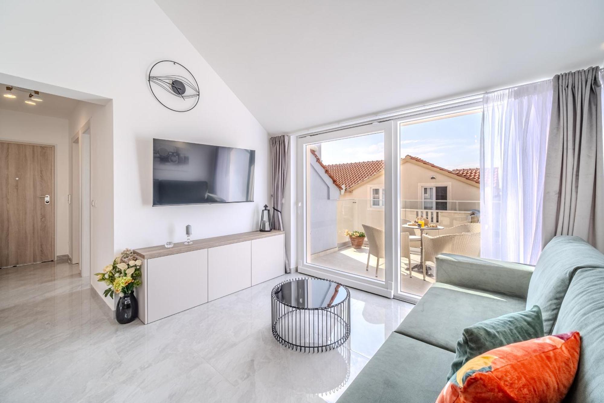 Indigo Apartment