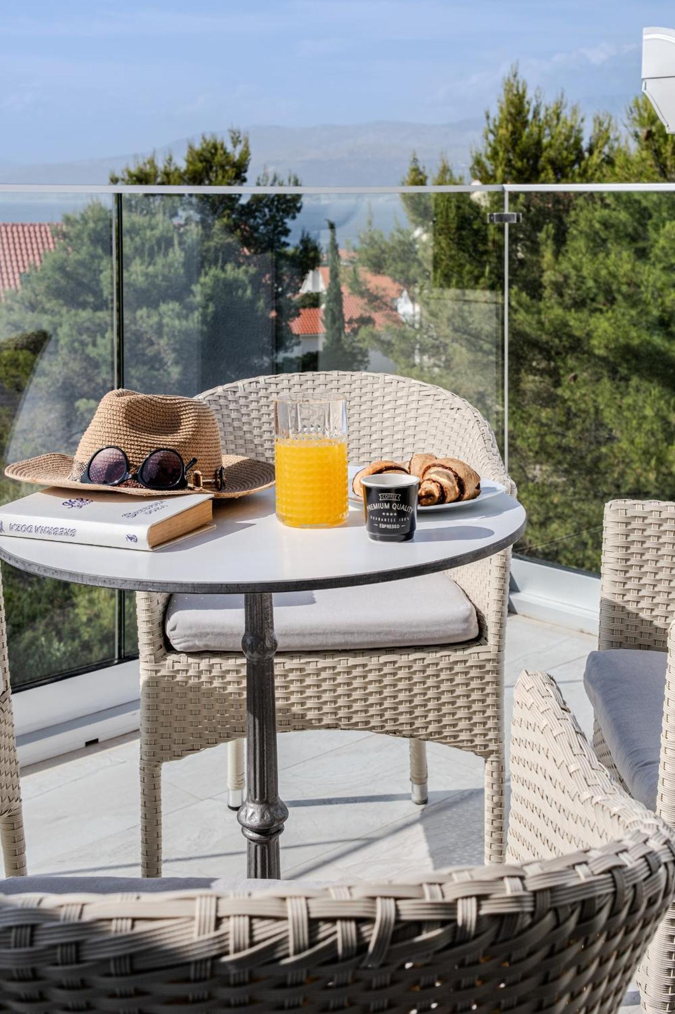 Apartment Indigo Supetar